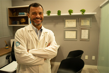 Dr. Daniel Fernando Soares e Silva